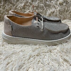 Girls gray metallic sparkle pink hey dudes